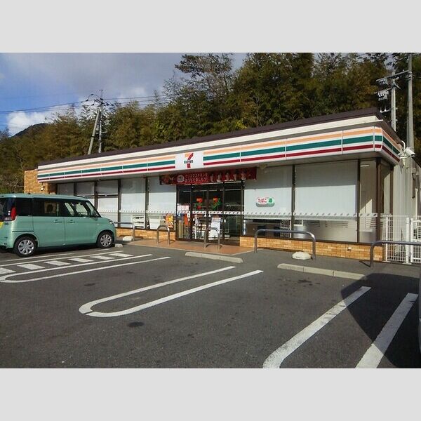 現地周辺 (セブンイレブン下関田倉店)