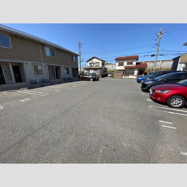 駐車場 (駐車場)