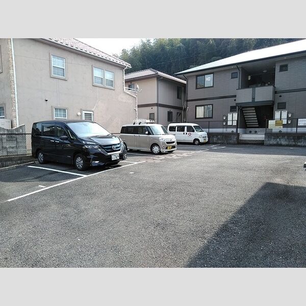 駐車場 (駐車場)