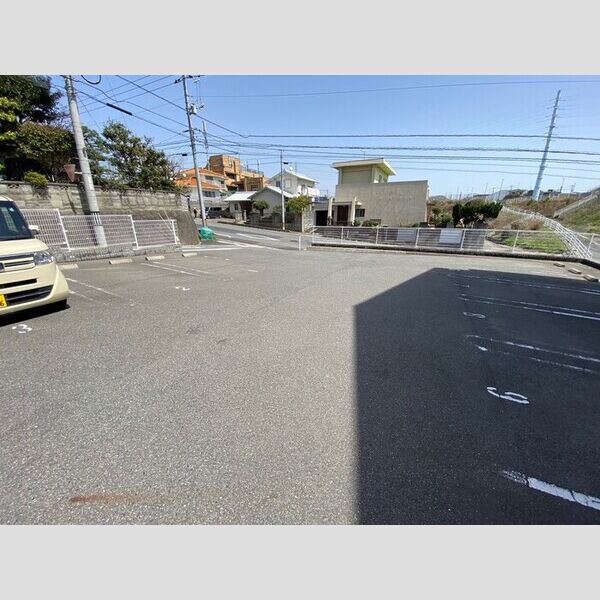 駐車場 (駐車場)