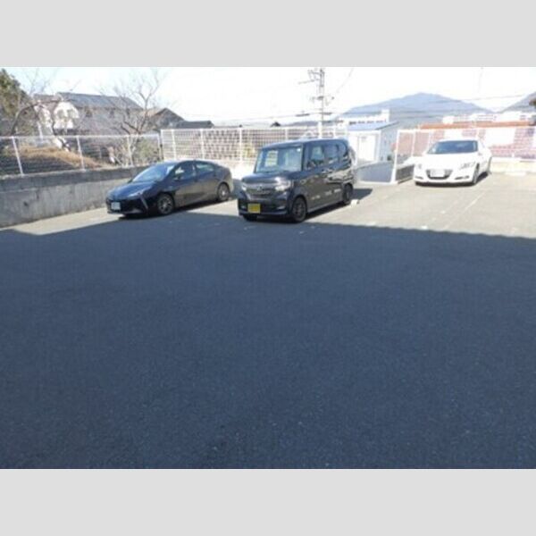 駐車場 (駐車場)