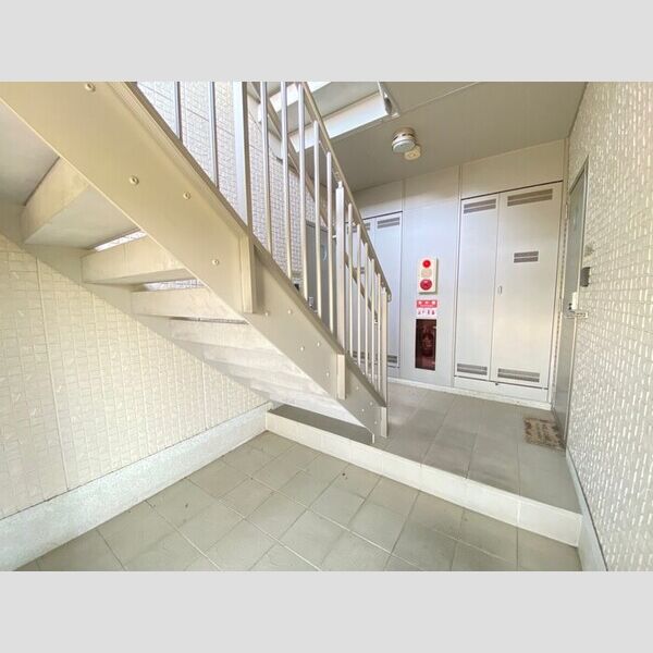 現地周辺 (廊下・階段部)