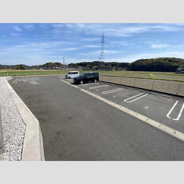 駐車場 (駐車場)