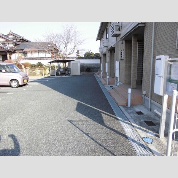 駐車場 (駐輪場)