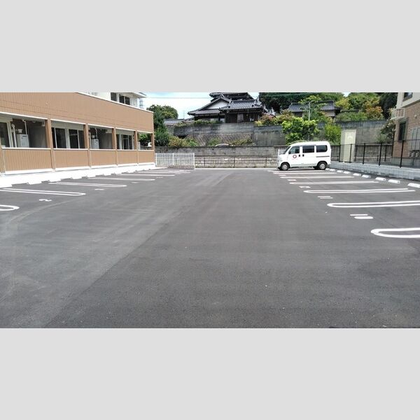駐車場 (駐車場)