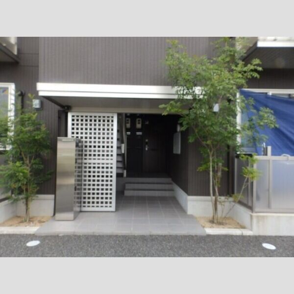 エントランス (エントランス)