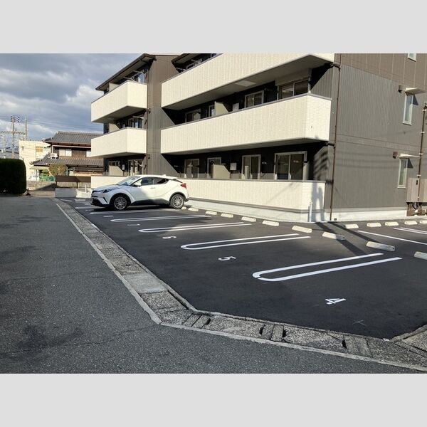 駐車場 (駐車場)