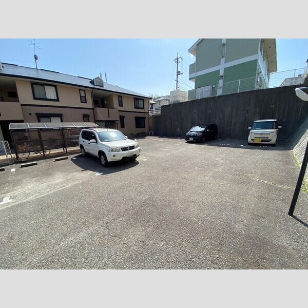 駐車場 (駐車場)