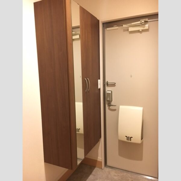 玄関 (シューズボックス)