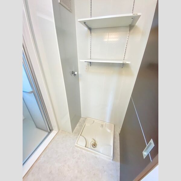 その他 (洗濯機置き場)