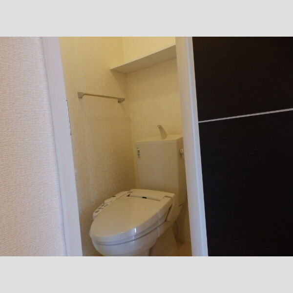 トイレ (温水洗浄暖房便座)