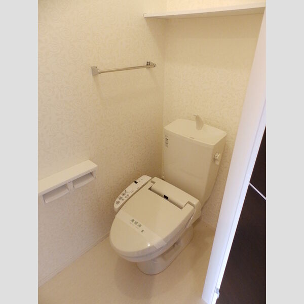 トイレ (温水洗浄暖房便座)