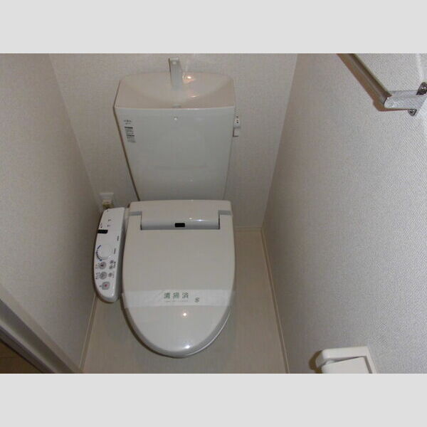トイレ (温水洗浄暖房便座)