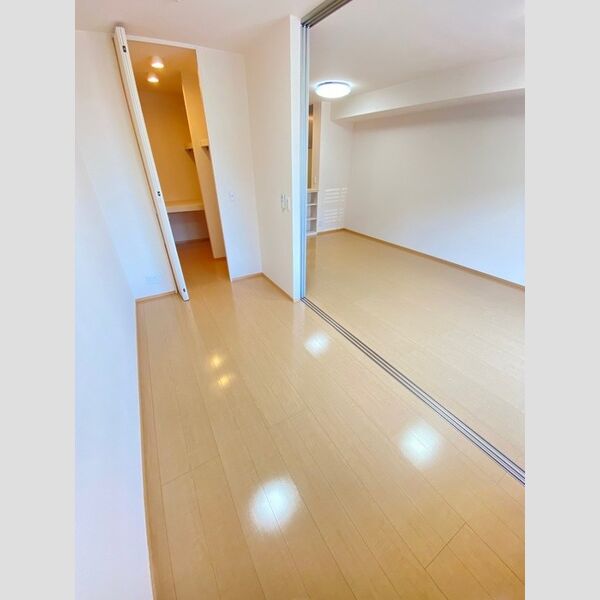 その他 (洋室4帖)