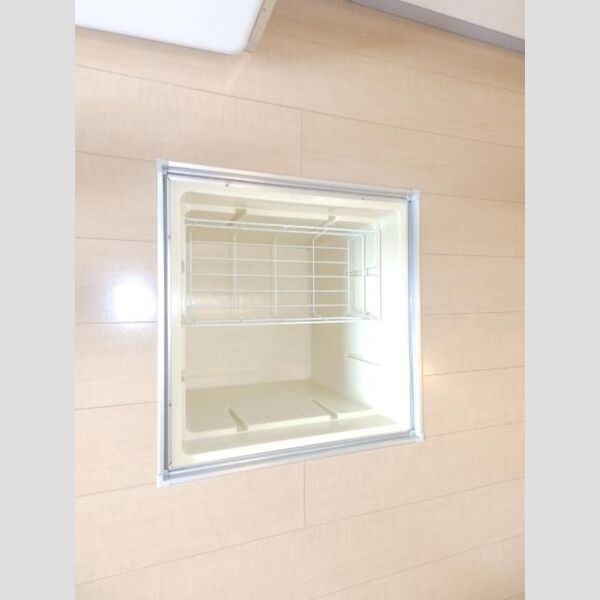 その他 (キッチン床下収納)