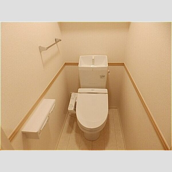 トイレ (温水洗浄暖房便座)