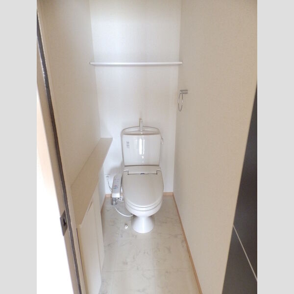 トイレ (温水洗浄暖房便座)