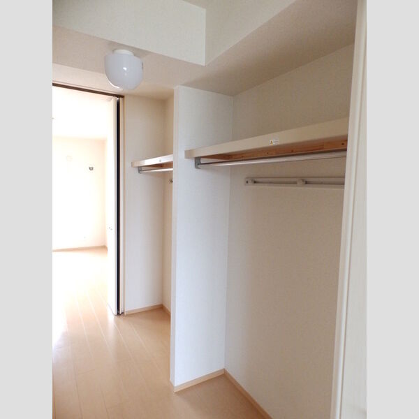 収納 (ウォークインクローゼット)
