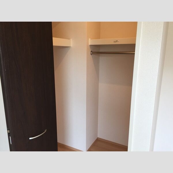 収納 (ウォークインクローゼット)