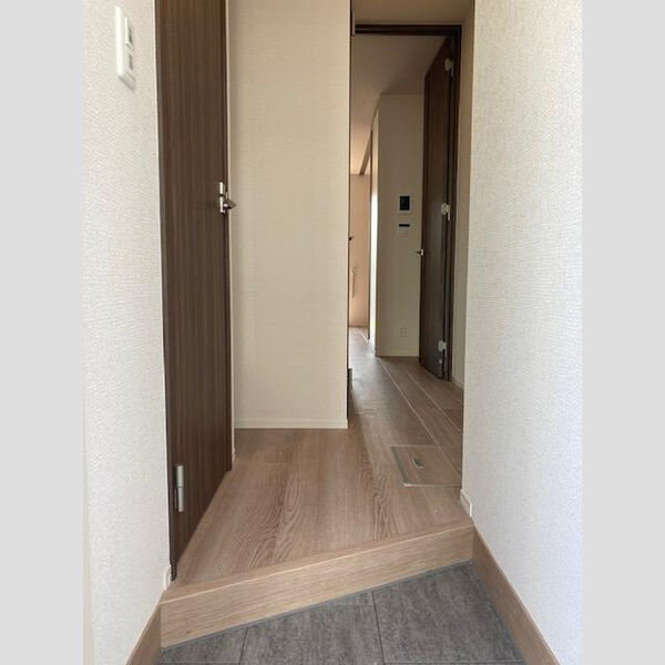 玄関 (玄関)