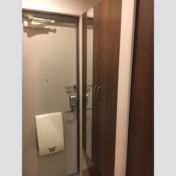 玄関 (シューズボックス)