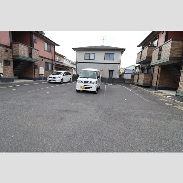 駐車場 (駐車場)