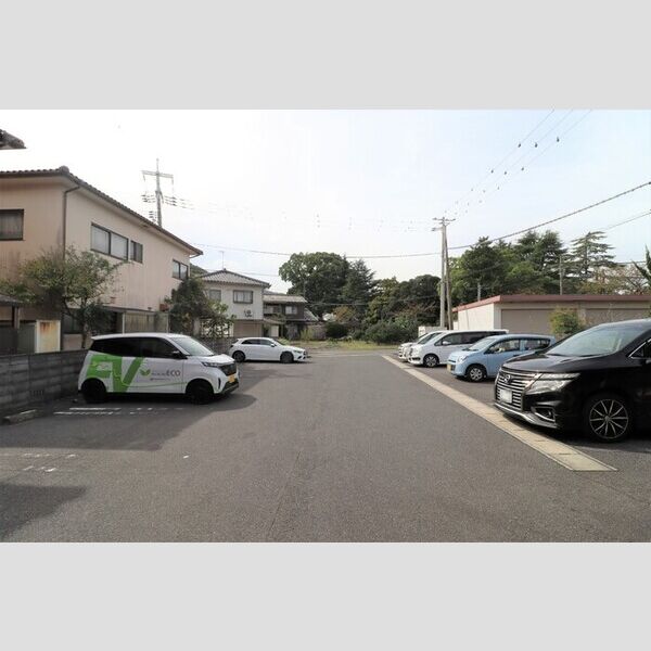 駐車場 (駐車場)