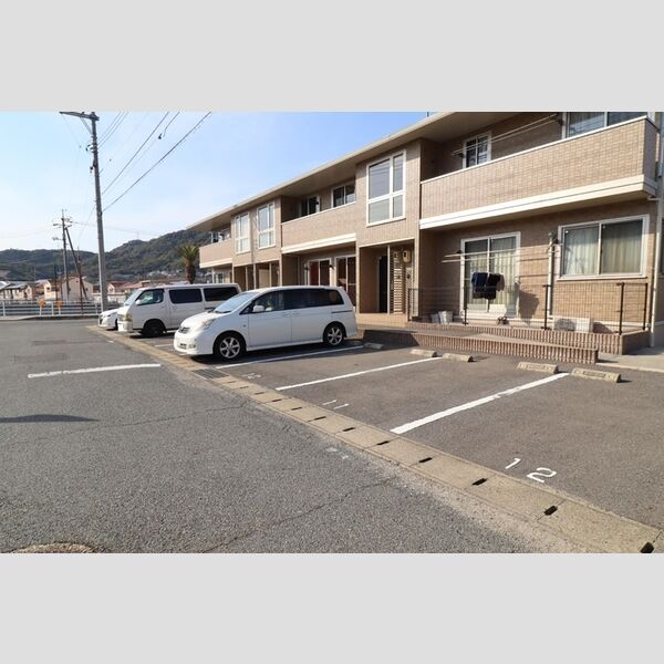 駐車場 (駐車場)