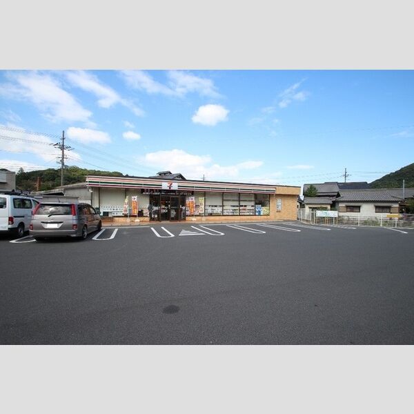 現地周辺 (セブンイレブン玉野八浜町八浜店 416m)