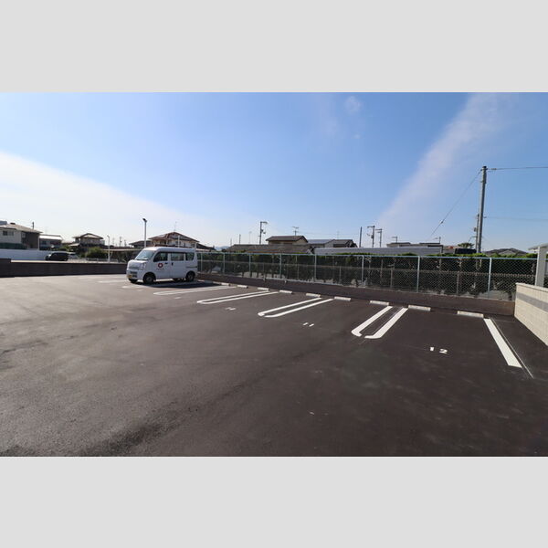 駐車場 (駐車場)