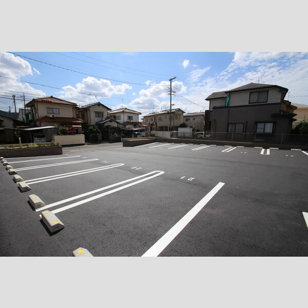 駐車場 (敷地内駐車場)