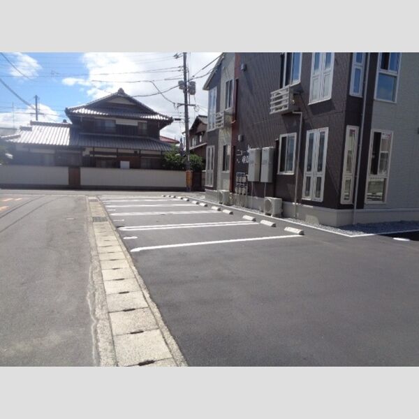 駐車場 (駐車場)