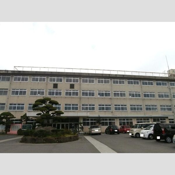 現地周辺 (岡山市立幡多小学校(1366m))