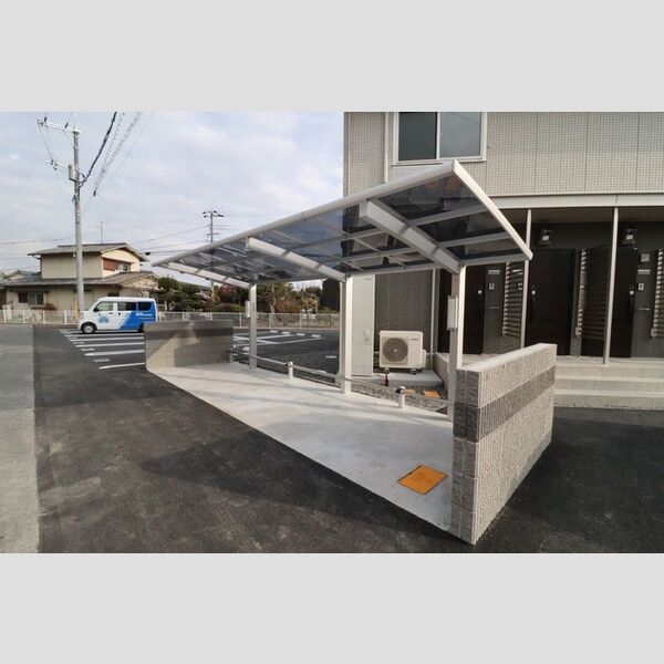 現地周辺 (駐輪場)