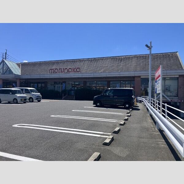 現地周辺 (マルナカ雄町店(855m))