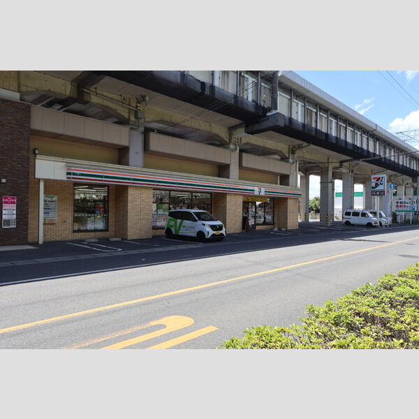 現地周辺 (セブンイレブンJR高島駅西店　411m)