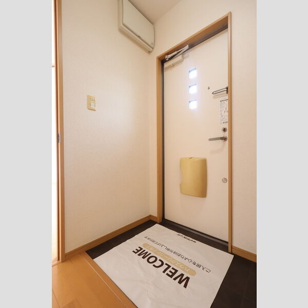 玄関 (玄関)