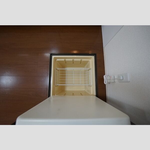 その他設備 (床下収納)