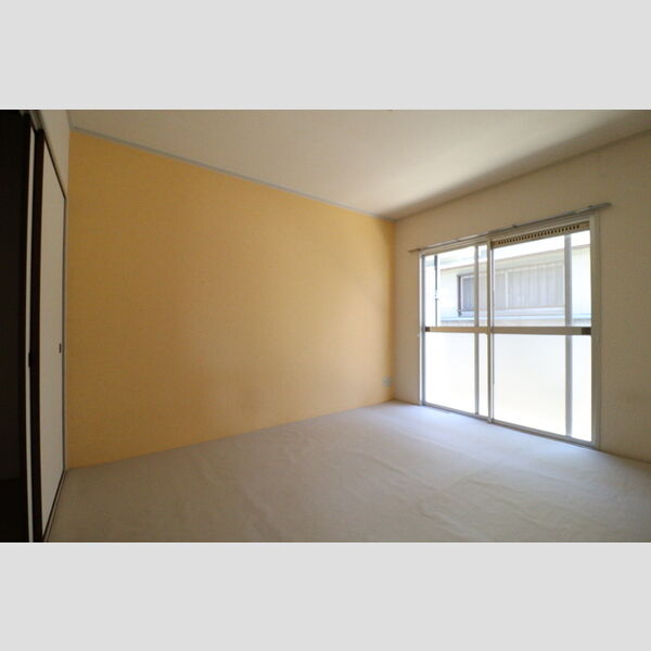 居室・リビング (南和室)