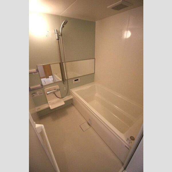 バス (306　浴室)