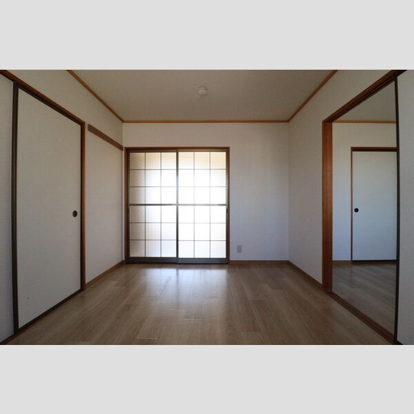 その他 (北東洋室)