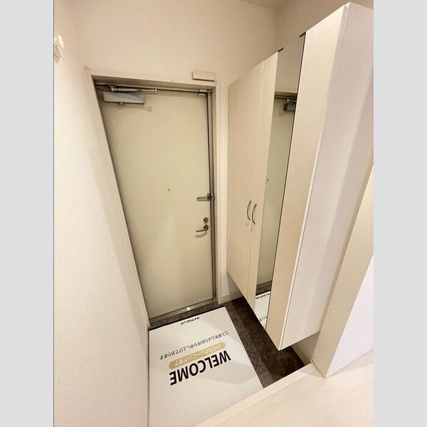 玄関 (玄関(室内側))