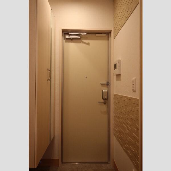 玄関 (101玄関)