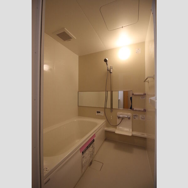 バス (101　浴室)