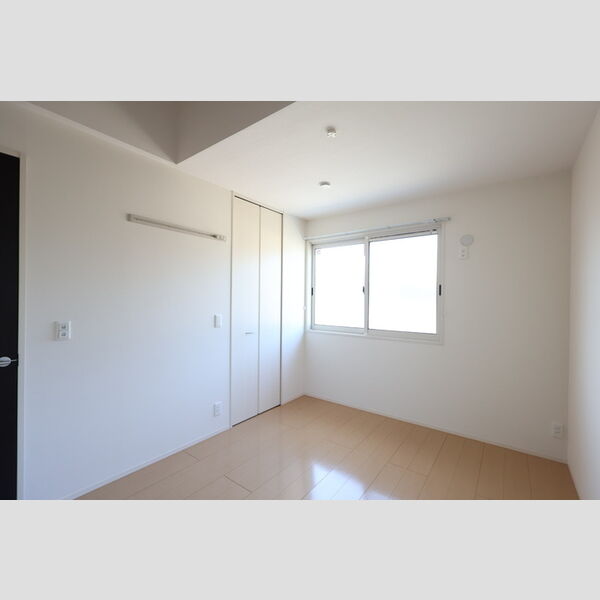 その他 (北東洋室)