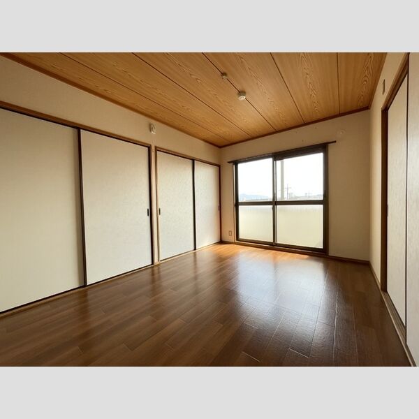 その他 (南洋室)