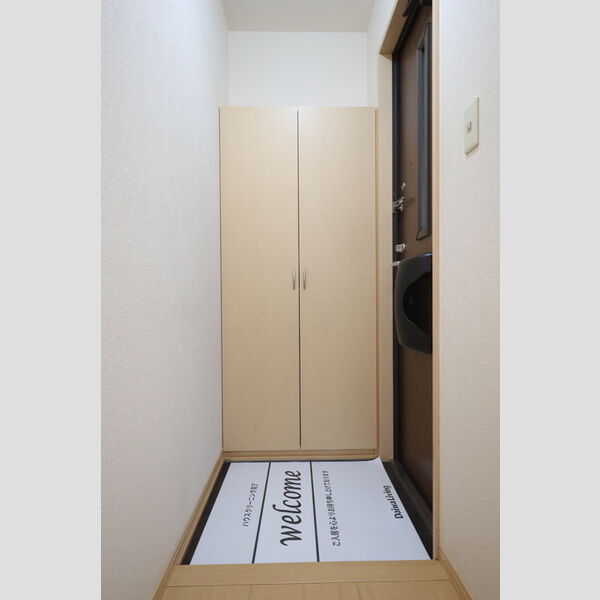 玄関 (玄関)