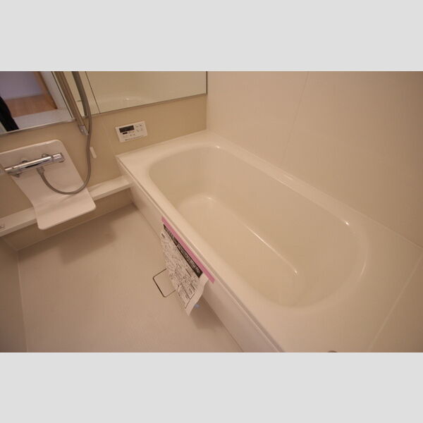 バス (107　浴室)