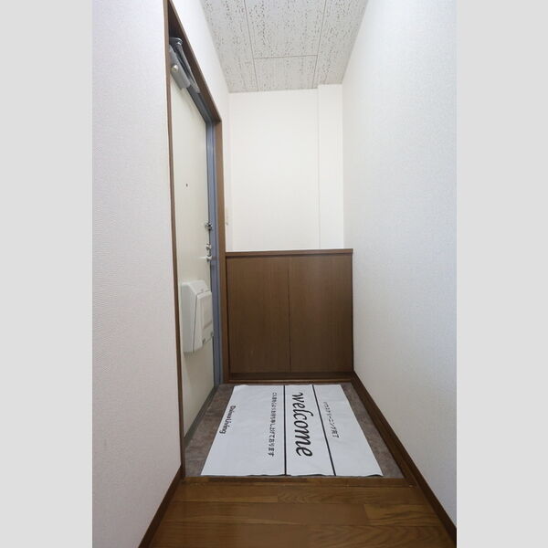 玄関 (玄関)