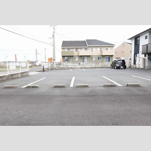 駐車場 (駐車場)